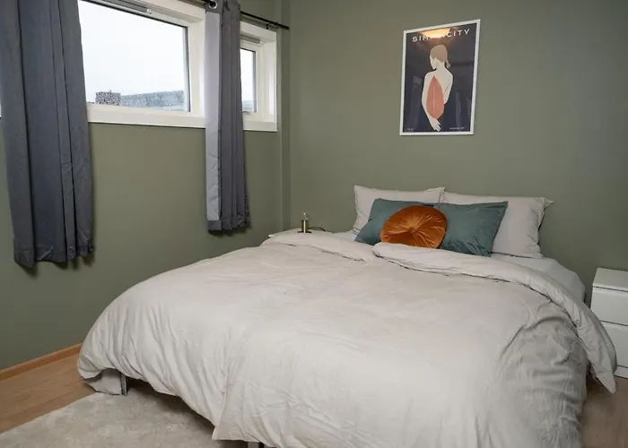 Apartment Cozy Penthouse Private Balcony Centre *